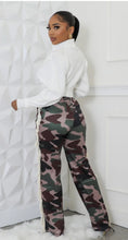 Load image into Gallery viewer, Ride Away Camo pants
